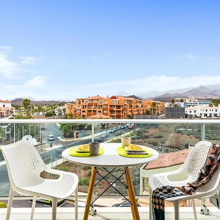 Apartment A31 Amazing 2 Bedroom With Terrace And Pool